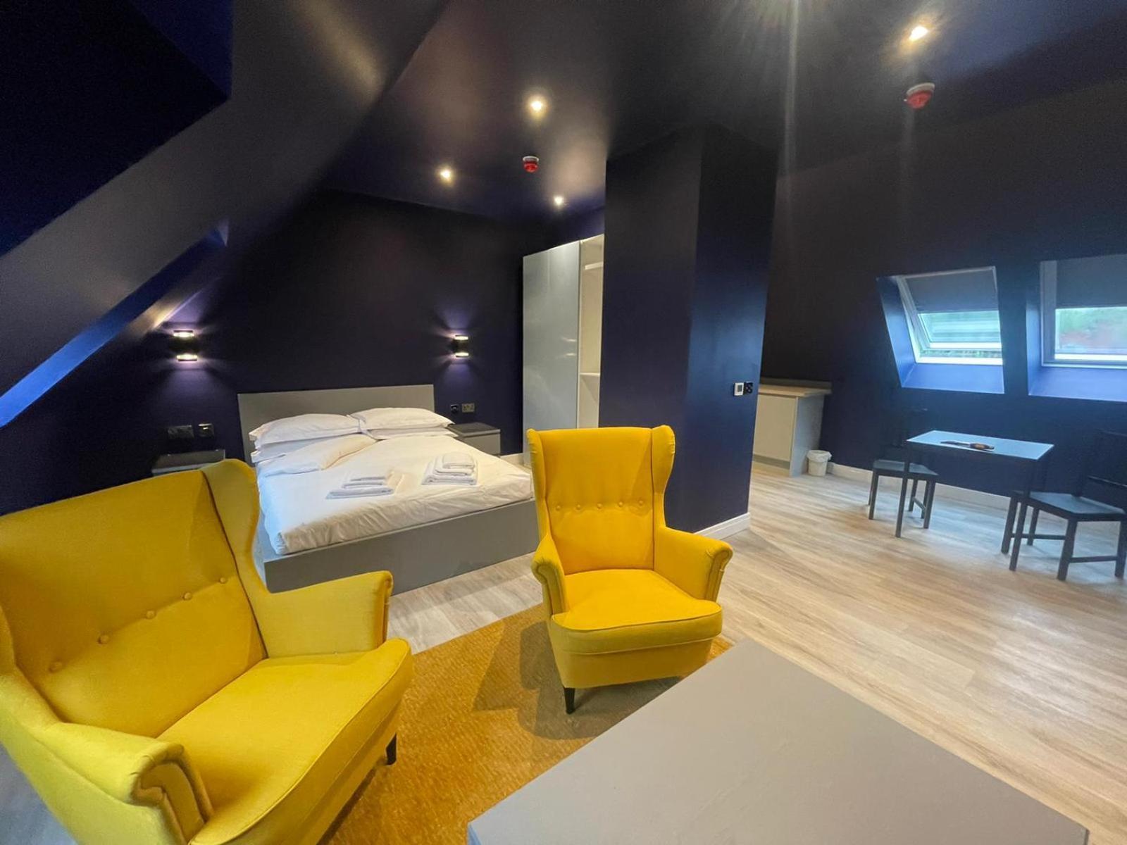 Sky City Apartments Ковентрі Екстер'єр фото