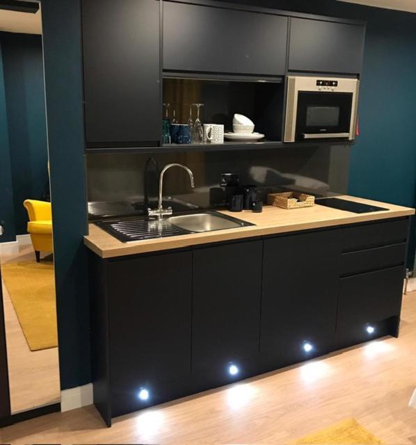 Sky City Apartments Ковентрі Екстер'єр фото